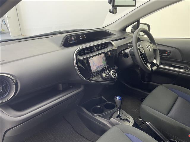 アクア S KENWOODナビ バックカメラ ETC キーレスエントリー ドライブレコーダー Bluetoothオーディオ フルオートエアコン 電動格納ミラー ステアリングリモコン ドアバイザー 禁煙車(30枚目)