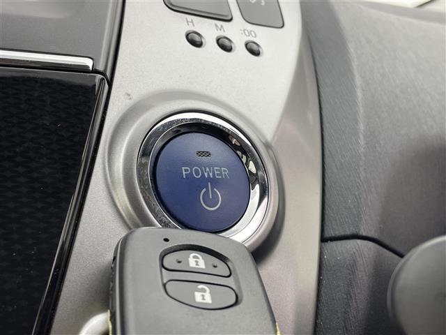 プリウスアルファ S クラリオンナビ バックモニター ETC スマートキー LEDフォグランプ 3列シート フルオートエアコン オートライト 禁煙車(12枚目)