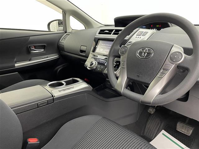 プリウスアルファ S クラリオンナビ バックモニター ETC スマートキー LEDフォグランプ 3列シート フルオートエアコン オートライト 禁煙車(18枚目)