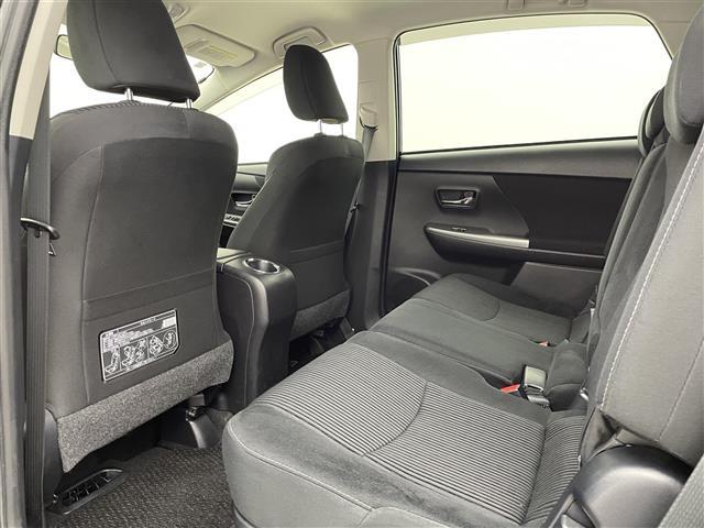 プリウスアルファ S クラリオンナビ バックモニター ETC スマートキー LEDフォグランプ 3列シート フルオートエアコン オートライト 禁煙車(26枚目)