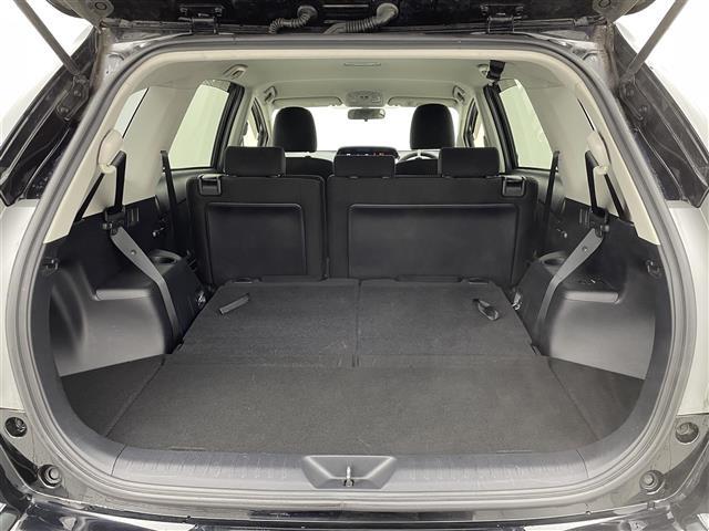 プリウスアルファ S クラリオンナビ バックモニター ETC スマートキー LEDフォグランプ 3列シート フルオートエアコン オートライト 禁煙車(29枚目)