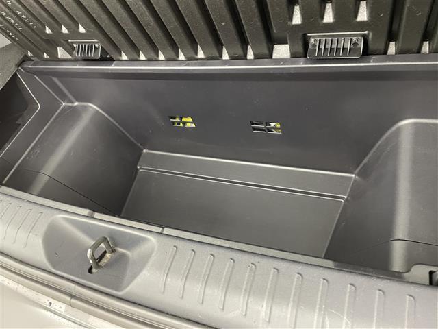 プリウスアルファ S クラリオンナビ バックモニター ETC スマートキー LEDフォグランプ 3列シート フルオートエアコン オートライト 禁煙車(31枚目)