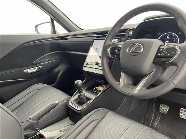 LBX モリゾウ RR 純正コネクティッドナビ 全周囲カメラ HUD BSM パワーバックドア ETC2.0 レクサスセーフティシステムプラス EXPERTモード レッドブレーキキャリパー 専用鋳造19インチAW 禁煙車(21枚目)