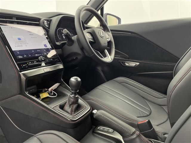 LBX モリゾウ RR 純正コネクティッドナビ 全周囲カメラ HUD BSM パワーバックドア ETC2.0 レクサスセーフティシステムプラス EXPERTモード レッドブレーキキャリパー 専用鋳造19インチAW 禁煙車(23枚目)