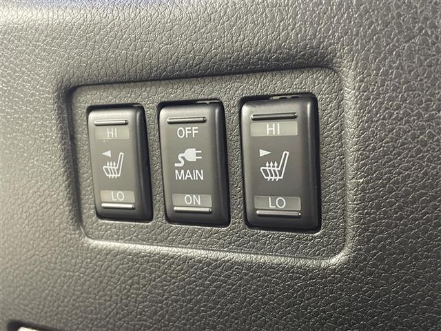 エルグランド 250ハイウェイスターSホワイトレザーアーバンクロム 純正ナビ 後席モニター 両側パワースライドドア パワーバックドア ホワイトレザーシート シートヒーター 助手席/2列目オットマン クルーズコントロール アラウンドビューモニター LEDヘッドライト(14枚目)