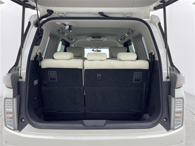 エルグランド 250ハイウェイスターSホワイトレザーアーバンクロム 純正ナビ 後席モニター 両側パワースライドドア パワーバックドア ホワイトレザーシート シートヒーター 助手席/2列目オットマン クルーズコントロール アラウンドビューモニター LEDヘッドライト(29枚目)