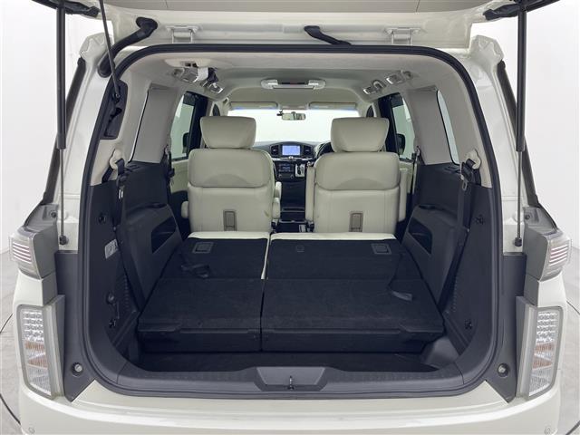 エルグランド 250ハイウェイスターSホワイトレザーアーバンクロム 純正ナビ 後席モニター 両側パワースライドドア パワーバックドア ホワイトレザーシート シートヒーター 助手席/2列目オットマン クルーズコントロール アラウンドビューモニター LEDヘッドライト(30枚目)