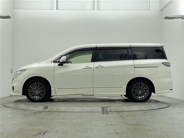 エルグランド 250ハイウェイスターSホワイトレザーアーバンクロム 純正ナビ 後席モニター 両側パワースライドドア パワーバックドア ホワイトレザーシート シートヒーター 助手席/2列目オットマン クルーズコントロール アラウンドビューモニター LEDヘッドライト(39枚目)