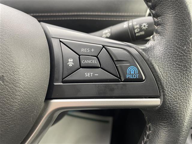 セレナ ハイウェイスター Vセレクション 純正9型ナビ 後席モニター プロパイロット 全周囲カメラ 両側パワースライドドア インテリジェントルームミラー ETC ドライブレコーダー LEDヘッドライト 衝突軽減ブレーキ 車線逸脱警報 禁煙車(5枚目)