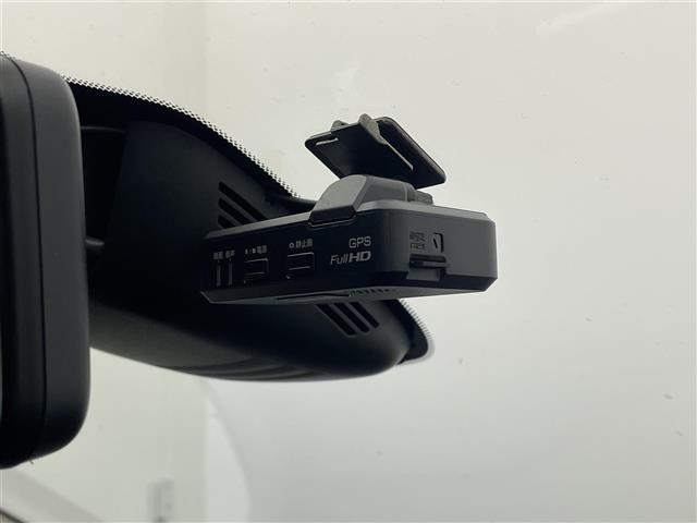 セレナ ハイウェイスター Vセレクション 純正9型ナビ 後席モニター プロパイロット 全周囲カメラ 両側パワースライドドア インテリジェントルームミラー ETC ドライブレコーダー LEDヘッドライト 衝突軽減ブレーキ 車線逸脱警報 禁煙車(19枚目)