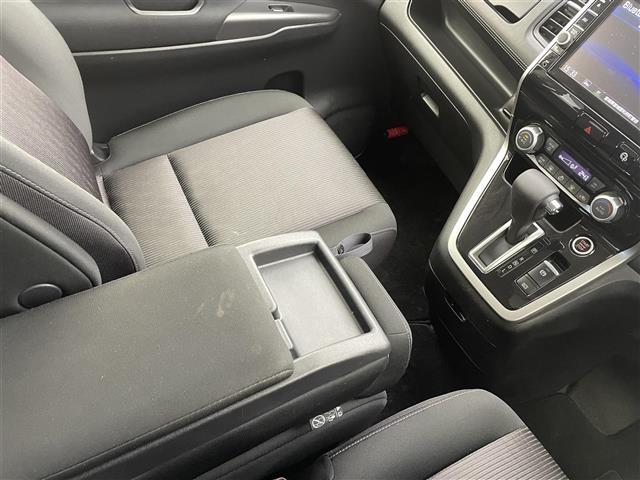 セレナ ハイウェイスター Vセレクション 純正9型ナビ 後席モニター プロパイロット 全周囲カメラ 両側パワースライドドア インテリジェントルームミラー ETC ドライブレコーダー LEDヘッドライト 衝突軽減ブレーキ 車線逸脱警報 禁煙車(22枚目)