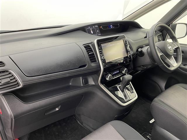 セレナ ハイウェイスター Vセレクション 純正9型ナビ 後席モニター プロパイロット 全周囲カメラ 両側パワースライドドア インテリジェントルームミラー ETC ドライブレコーダー LEDヘッドライト 衝突軽減ブレーキ 車線逸脱警報 禁煙車(29枚目)