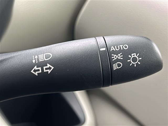 ルークス Ｘ　純正９型ナビ　パワースライドドア　アラウンドビューモニター　ドライブレコーダー　ＥＴＣ　スマートキー　フルオートエアコン　衝突軽減ブレーキ　車線逸脱警報　オートハイビーム　フルセグＴＶ　禁煙車（11枚目）