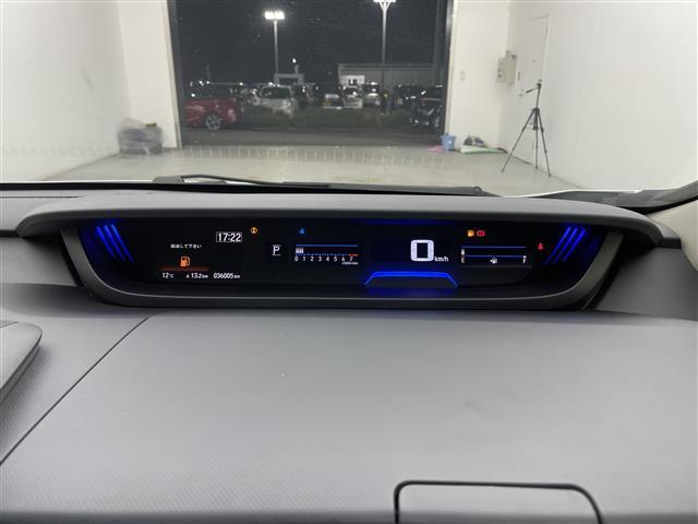 フリード クロスター・ホンダセンシング 純正9型ナビ 両側パワースライドドア アダプティブクルーズコントロール 衝突軽減ブレーキ レーンキープアシスト 専用コンビシート バックモニター LEDヘッドライト ルーフレール フルセグTV 禁煙車(10枚目)