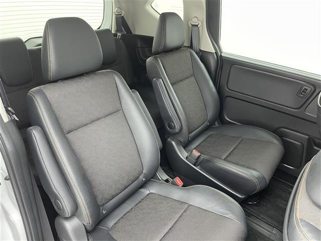 フリード クロスター・ホンダセンシング 純正9型ナビ 両側パワースライドドア アダプティブクルーズコントロール 衝突軽減ブレーキ レーンキープアシスト 専用コンビシート バックモニター LEDヘッドライト ルーフレール フルセグTV 禁煙車(22枚目)