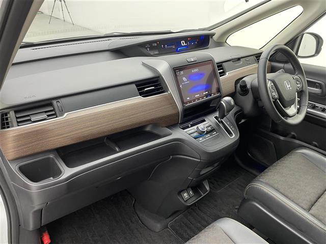 フリード クロスター・ホンダセンシング 純正9型ナビ 両側パワースライドドア アダプティブクルーズコントロール 衝突軽減ブレーキ レーンキープアシスト 専用コンビシート バックモニター LEDヘッドライト ルーフレール フルセグTV 禁煙車(27枚目)