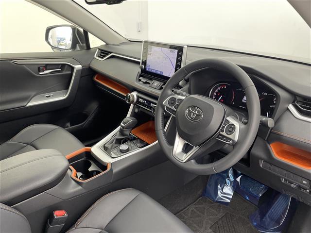 RAV4 アドベンチャー 純正9型DAナビ バックカメラ BSM アダプティブクルーズ クリアランスソナー トヨタセーフティセンス パワーシート ビルトインETC LEDヘッドランプ フォグ ルーフレール 純正19インチAW(18枚目)