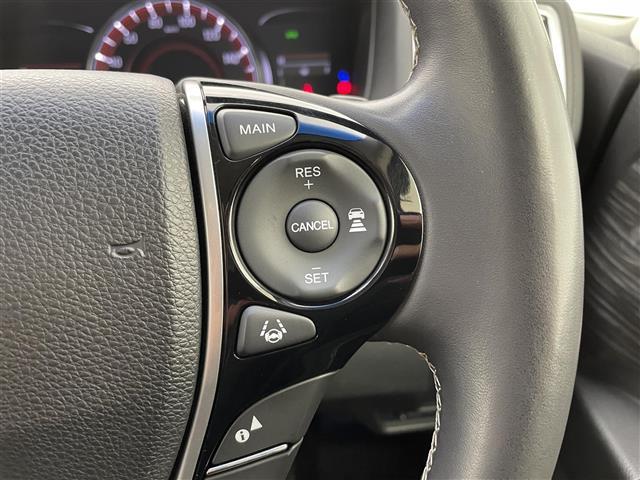 オデッセイ アブソルート・EXホンダセンシング 純正ナビ 後席モニター 全周囲カメラ 両側パワースライドドア アダプティブクルーズ 衝突軽減ブレーキ レーンキープアシスト 誤発進抑制機能 LEDヘッド BSM 大型アームレスト パワーシート 禁煙車(6枚目)