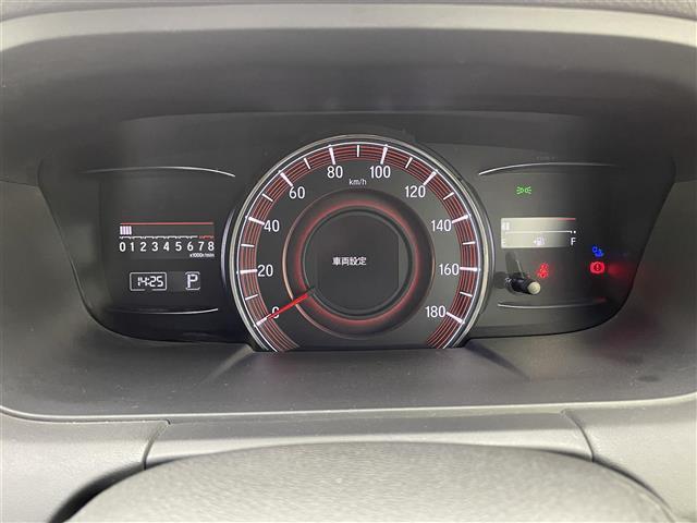 オデッセイ アブソルート・EXホンダセンシング 純正ナビ 後席モニター 全周囲カメラ 両側パワースライドドア アダプティブクルーズ 衝突軽減ブレーキ レーンキープアシスト 誤発進抑制機能 LEDヘッド BSM 大型アームレスト パワーシート 禁煙車(9枚目)