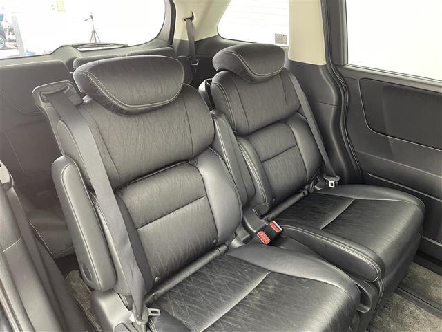 オデッセイ アブソルート・EXホンダセンシング 純正ナビ 後席モニター 全周囲カメラ 両側パワースライドドア アダプティブクルーズ 衝突軽減ブレーキ レーンキープアシスト 誤発進抑制機能 LEDヘッド BSM 大型アームレスト パワーシート 禁煙車(23枚目)