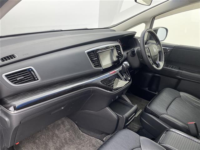 オデッセイ アブソルート・EXホンダセンシング 純正ナビ 後席モニター 全周囲カメラ 両側パワースライドドア アダプティブクルーズ 衝突軽減ブレーキ レーンキープアシスト 誤発進抑制機能 LEDヘッド BSM 大型アームレスト パワーシート 禁煙車(29枚目)