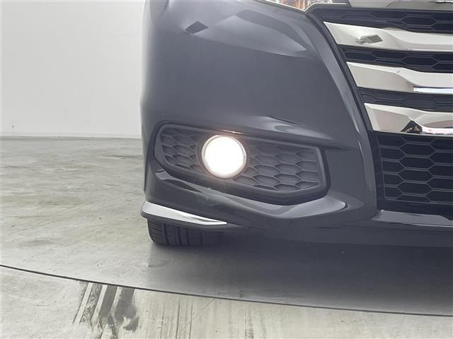 オデッセイ アブソルート・EXホンダセンシング 純正ナビ 後席モニター 全周囲カメラ 両側パワースライドドア アダプティブクルーズ 衝突軽減ブレーキ レーンキープアシスト 誤発進抑制機能 LEDヘッド BSM 大型アームレスト パワーシート 禁煙車(32枚目)