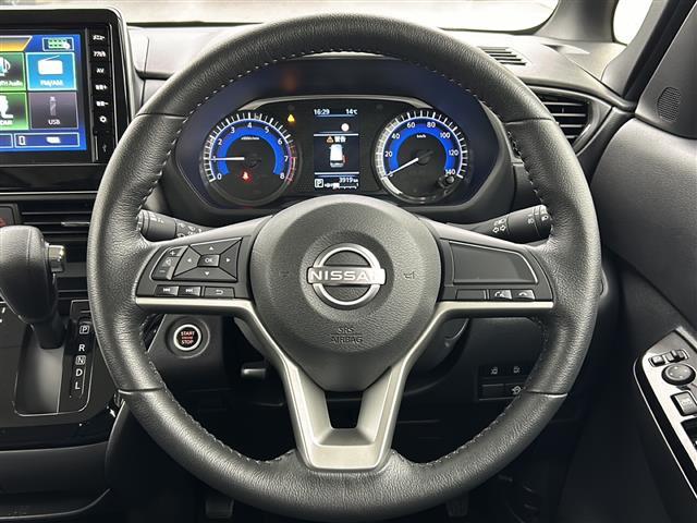 ルークス ハイウェイスター　Ｘ　４ＷＤ　両側パワースライドドア　ハンズフリースライドドア　純正ナビ　全方位カメラ　シートヒーター　ステアリングヒーター　プッシュスタート　スマートキー　スペアキー　オートライト　ＬＥＤヘッドライト（9枚目）