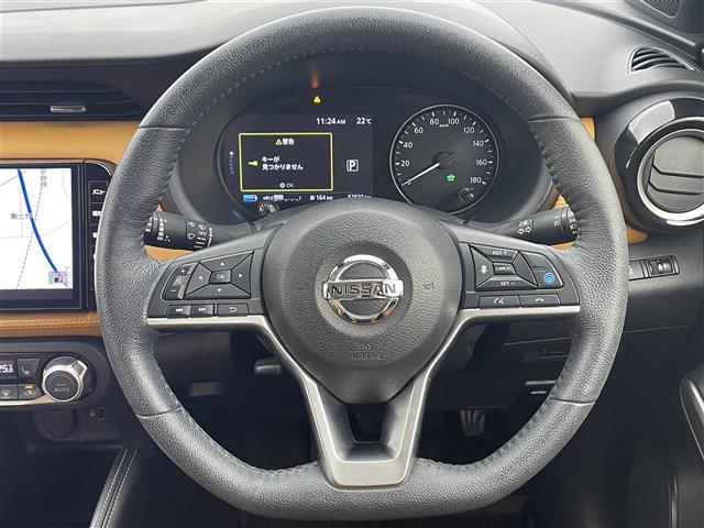 キックス X ツートーンインテリアエディション 純正9型ナビ プロパイロット アラウンドビューモニター インテリジェントルームミラー LEDヘッドライト エマージェンシーブレーキ 車線逸脱警報 ETC シートヒーター ドライブレコーダー 禁煙(3枚目)