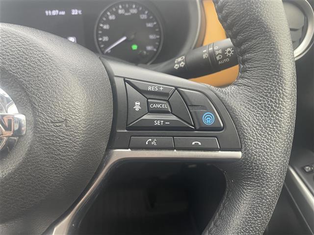 キックス X ツートーンインテリアエディション 純正9型ナビ プロパイロット アラウンドビューモニター インテリジェントルームミラー LEDヘッドライト エマージェンシーブレーキ 車線逸脱警報 ETC シートヒーター ドライブレコーダー 禁煙(6枚目)