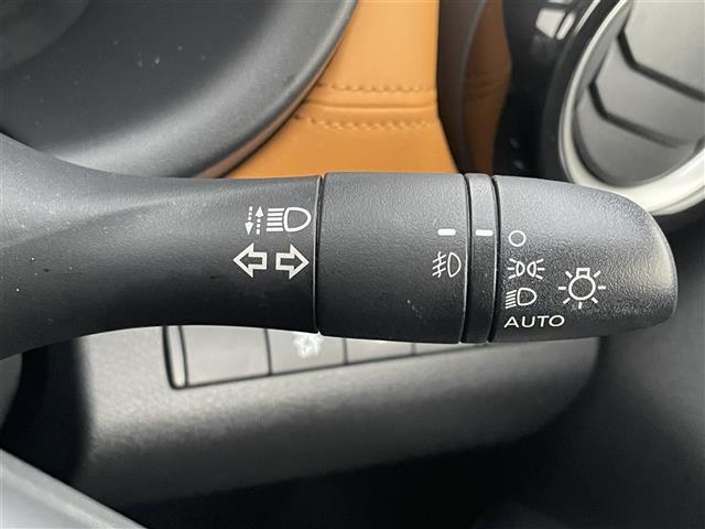 キックス X ツートーンインテリアエディション 純正9型ナビ プロパイロット アラウンドビューモニター インテリジェントルームミラー LEDヘッドライト エマージェンシーブレーキ 車線逸脱警報 ETC シートヒーター ドライブレコーダー 禁煙(8枚目)