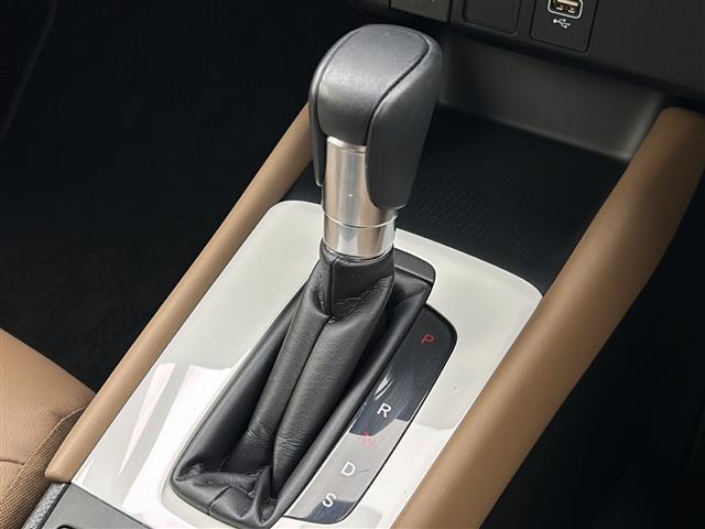 フィット リュクス 純正ナビ バックカメラ ETC 前後ドライブレコーダー レーダークルーズコントロール ハーフレザー シートヒーター プッシュスタート スマートキー オートライト オートマチックハイビーム フォグランプ(20枚目)