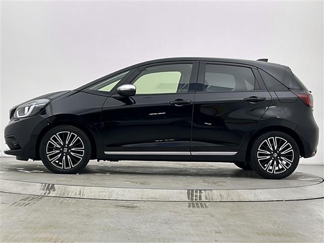 フィット リュクス 純正ナビ バックカメラ ETC 前後ドライブレコーダー レーダークルーズコントロール ハーフレザー シートヒーター プッシュスタート スマートキー オートライト オートマチックハイビーム フォグランプ(37枚目)