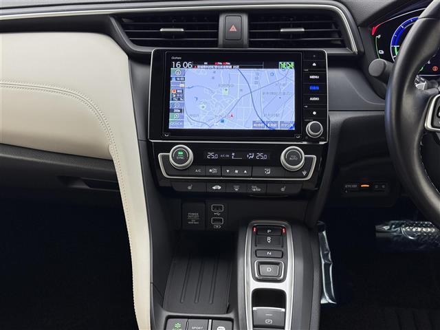 インサイト EX・プライムスタイル 純正ナビ バックカメラ ビルトインETC2.0 レザーシート シートヒーター パワーシート レーダークルーズコントロール BSM パドルシフト プッシュスタート スマートキー オートライト(3枚目)