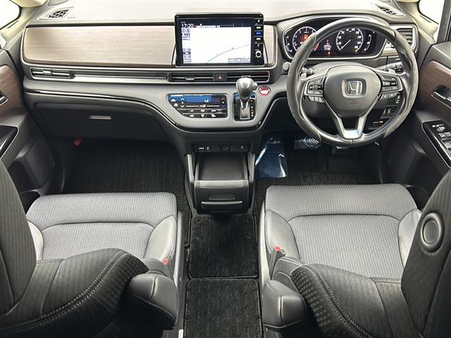 オデッセイ アブソルート 両側パワースライドドア 純正10インチナビ 全方位カメラ ビルトインETC2.0 ホンダセンシング レーダークルーズコントロール デジタルインナーミラー ハーフレザー パワーシート プッシュスタート(2枚目)