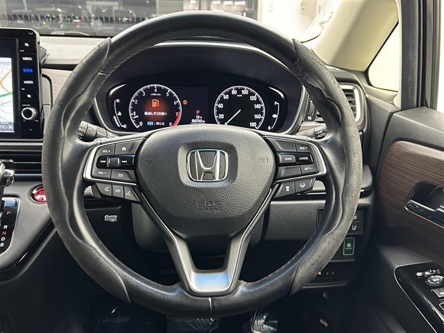 オデッセイ アブソルート 両側パワースライドドア 純正10インチナビ 全方位カメラ ビルトインETC2.0 ホンダセンシング レーダークルーズコントロール デジタルインナーミラー ハーフレザー パワーシート プッシュスタート(9枚目)