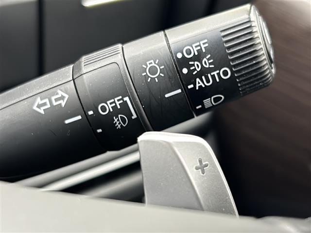 オデッセイ アブソルート 両側パワースライドドア 純正10インチナビ 全方位カメラ ビルトインETC2.0 ホンダセンシング レーダークルーズコントロール デジタルインナーミラー ハーフレザー パワーシート プッシュスタート(13枚目)