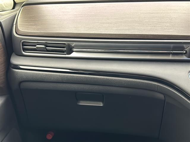 オデッセイ アブソルート 両側パワースライドドア 純正10インチナビ 全方位カメラ ビルトインETC2.0 ホンダセンシング レーダークルーズコントロール デジタルインナーミラー ハーフレザー パワーシート プッシュスタート(15枚目)