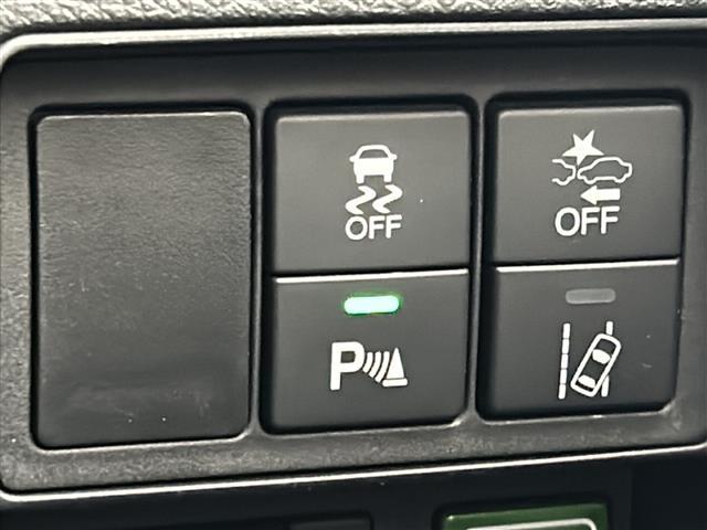 オデッセイ アブソルート 両側パワースライドドア 純正10インチナビ 全方位カメラ ビルトインETC2.0 ホンダセンシング レーダークルーズコントロール デジタルインナーミラー ハーフレザー パワーシート プッシュスタート(18枚目)