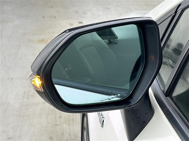 カローラツーリング ハイブリッド ダブルバイビー 純正9型DAナビ BSM 追従クルーズ クリアランスソナー バックモニター フルセグTV ETC2.0 LEDヘッドランプ フォグランプ 電動パーキングブレーキ オートホールド トヨタセーフティセンス(30枚目)