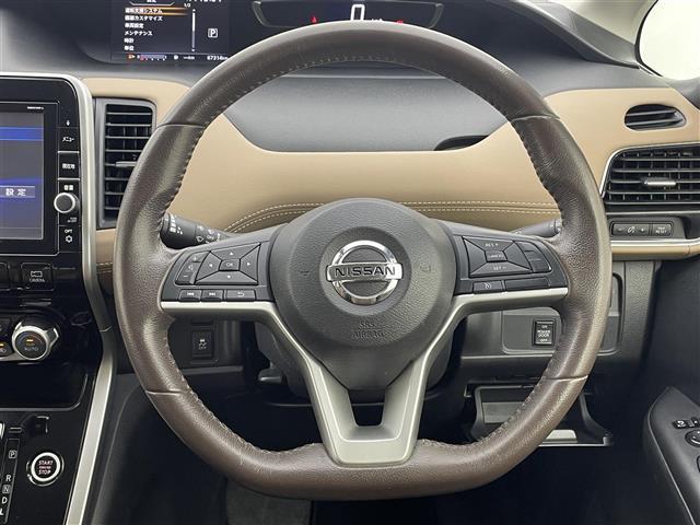 セレナ Ｘ　純正９型ナビ　１２型フリップダウンモニター　両側パワースライドドア　アラウンドビューモニター　フルセグＴＶ　ＴＶキャンセラー　Ｂｌｕｅｔｏｏｔｈオーディオ　ＬＥＤヘッドライト　エマージェンシーブレーキ（4枚目）