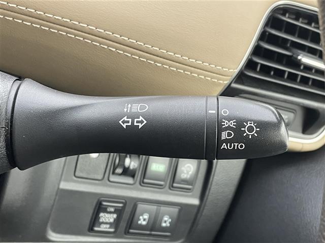 セレナ Ｘ　純正９型ナビ　１２型フリップダウンモニター　両側パワースライドドア　アラウンドビューモニター　フルセグＴＶ　ＴＶキャンセラー　Ｂｌｕｅｔｏｏｔｈオーディオ　ＬＥＤヘッドライト　エマージェンシーブレーキ（8枚目）