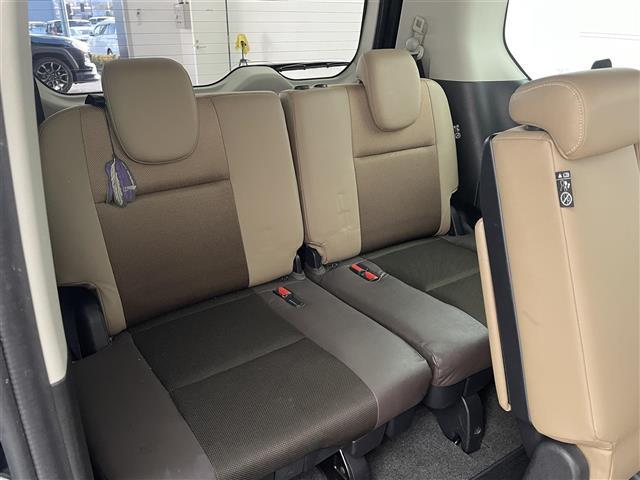 セレナ Ｘ　純正９型ナビ　１２型フリップダウンモニター　両側パワースライドドア　アラウンドビューモニター　フルセグＴＶ　ＴＶキャンセラー　Ｂｌｕｅｔｏｏｔｈオーディオ　ＬＥＤヘッドライト　エマージェンシーブレーキ（23枚目）