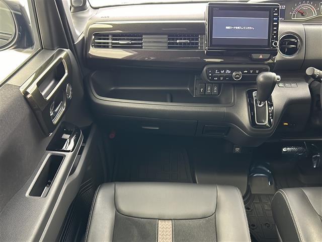 N-BOXカスタム G・EXターボホンダセンシング 純正8型ナビ 両側パワースライドドア アダプティブクルーズ 衝突軽減ブレーキ レーンキープアシスト オートハイビーム LEDヘッドライト シーケンシャルターンランプ バックモニター ETC 禁煙車(14枚目)