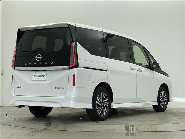 セレナ ｅ－パワー　ハイウェイスターＶ　登録済未使用車　メーカーナビ　後席モニター　プロパイロット　インテリジェントルームミラー　両側パワースライドドア　ドライブレコーダー機能　全周囲カメラ　ＥＴＣ２．０　スマートフォン連携　フルセグＴＶ（38枚目）