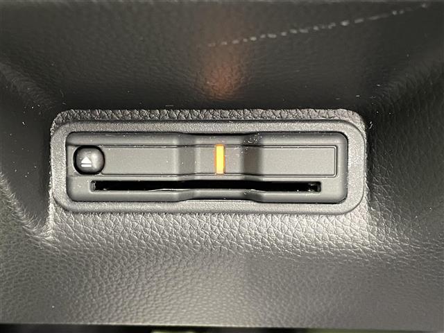 ステップワゴン e:HEVスパーダ プレミアムライン 純正11型ナビ マルイチビューカメラ パワーテールゲート 両側パワースライドドア 前後席シートヒーター ブラインドスポットインフォメーション HDMI入力端子 シーケンシャルランプ 禁煙車(9枚目)