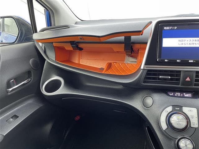 シエンタ ファンベースＧ　純正９型ナビ　全周囲カメラ　両側パワースライドドア　シートヒーター　ステアリングヒーター　プリクラッシュセーフティ　オートマチックハイビーム　レーンディパーチャーアラート　ＬＥＤヘッドランプ　禁煙車（20枚目）