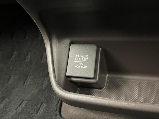 フリード Ｇ・ホンダセンシング　純正ナビ　両側パワースライドドア　ＬＥＤヘッドライト　フルセグＴＶ　衝突軽減ブレーキ　レーンキープアシスト　コンフォートビューＰＫＧ　後席サンシェード　ＥＴＣ　前後ドライブレコーダー　禁煙車（18枚目）