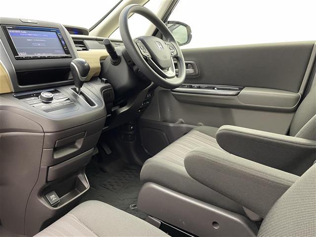 フリード Ｇ・ホンダセンシング　純正ナビ　両側パワースライドドア　ＬＥＤヘッドライト　フルセグＴＶ　衝突軽減ブレーキ　レーンキープアシスト　コンフォートビューＰＫＧ　後席サンシェード　ＥＴＣ　前後ドライブレコーダー　禁煙車（26枚目）