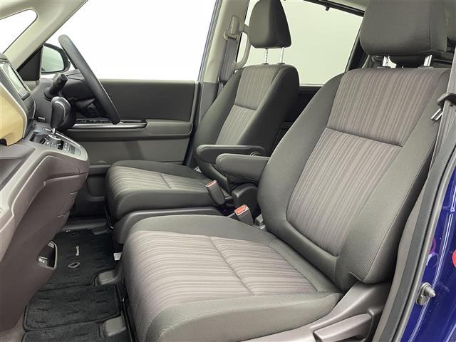 フリード Ｇ・ホンダセンシング　純正ナビ　両側パワースライドドア　ＬＥＤヘッドライト　フルセグＴＶ　衝突軽減ブレーキ　レーンキープアシスト　コンフォートビューＰＫＧ　後席サンシェード　ＥＴＣ　前後ドライブレコーダー　禁煙車（27枚目）