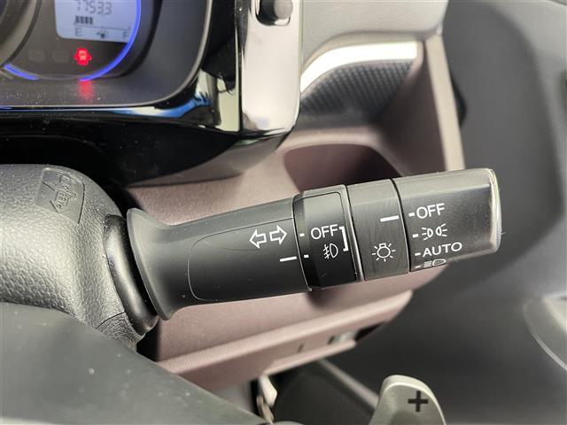 N-WGNカスタム G・ターボパッケージ 純正ナビ バックカメラ ETC ハーフレザーシート ETC HIDヘッドランプ フォグランプ ワンセグTV 純正14インチアルミ スマートキー フルオートエアコン オートライト 禁煙車(10枚目)